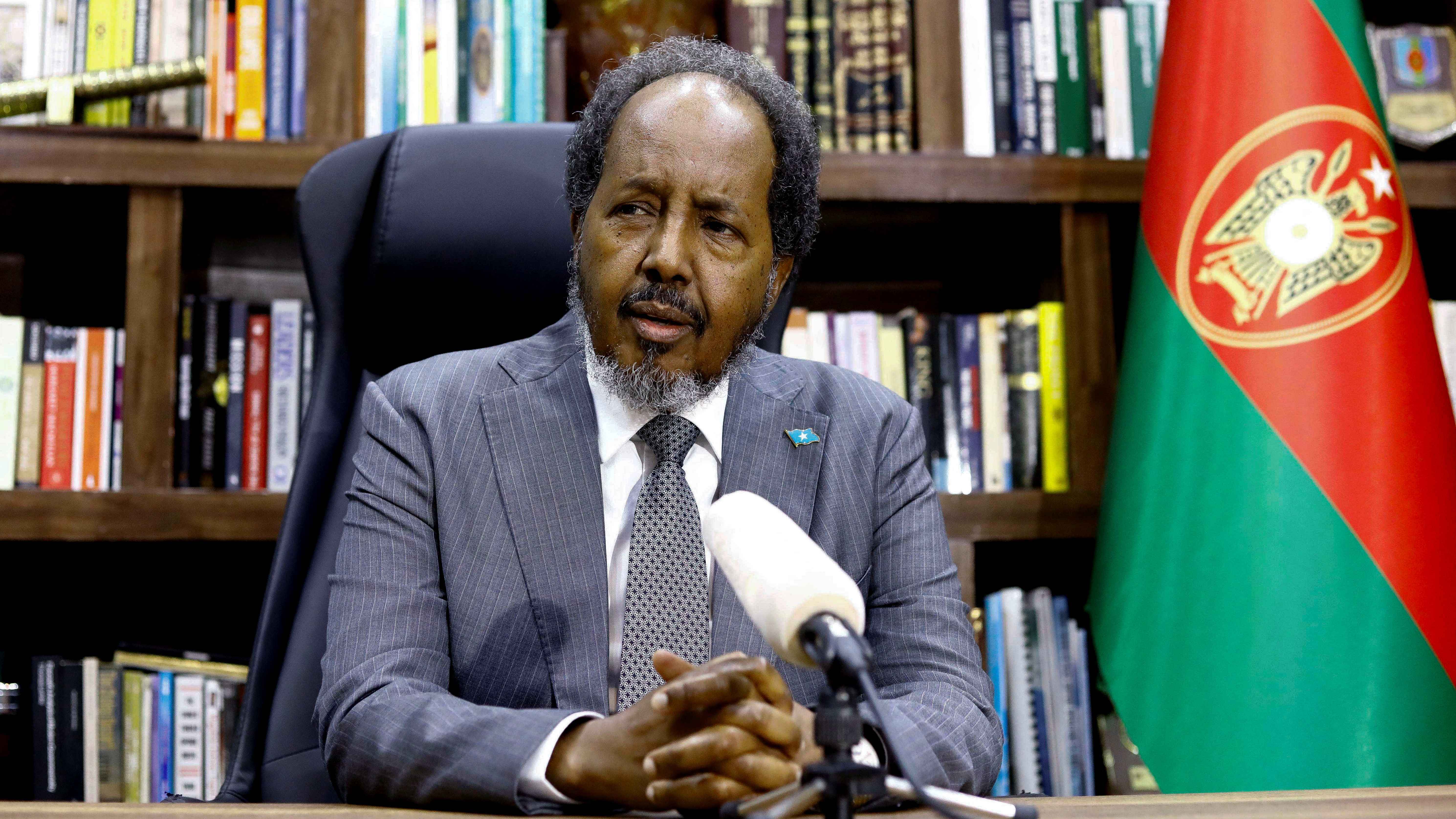 الإمارات تدين محاولة اغتيال رئيس الصومال