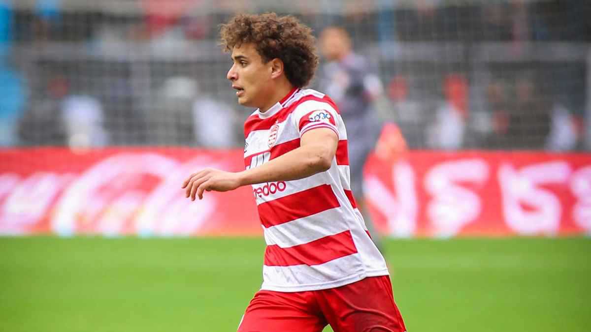 أسامة الشريمي يقترب من الرحيل عن صفوف الإفريقي التونسي 