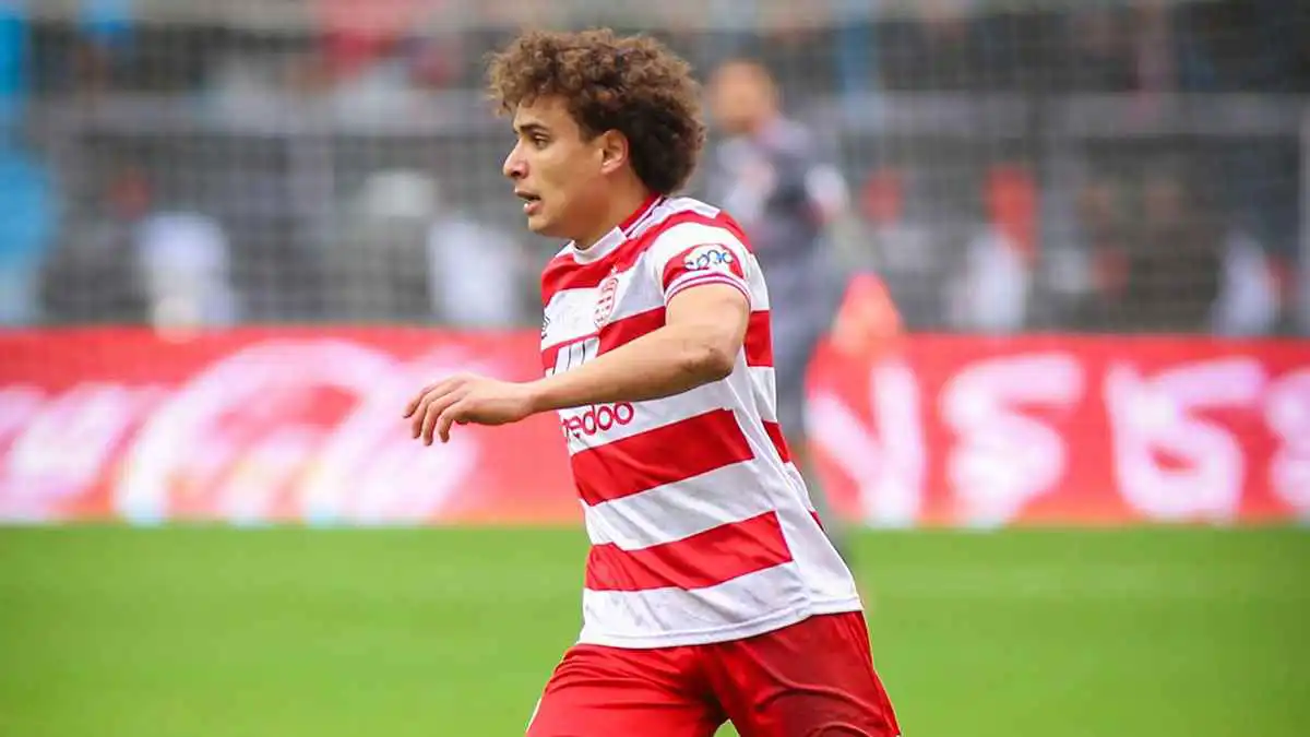 أسامة الشريمي يقترب من الرحيل عن صفوف الإفريقي التونسي