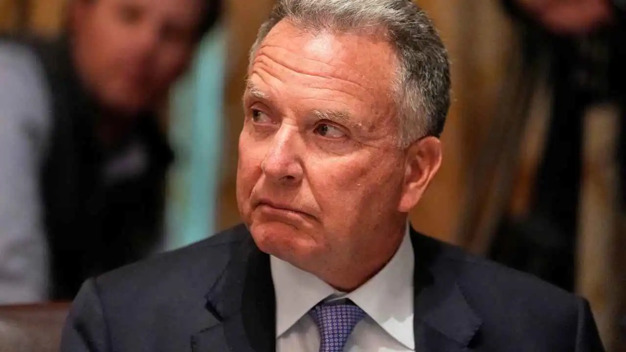 فوضى وغموض.. من سرّب مكالمة ويتكوف-أوشاكوف حول أوكرانيا؟