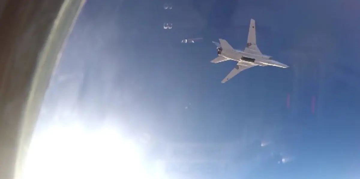 بالفيديو.. المشاهد الأولى للقصف الروسي لسوريا من إيران