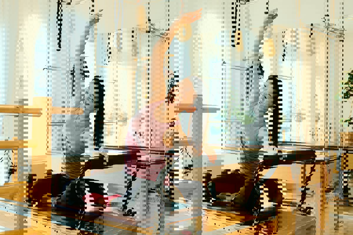 ما الفرق بين اليوغا والبيلاتس؟