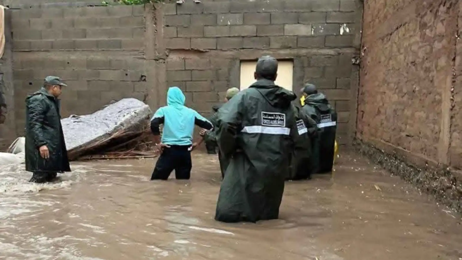 ارتفاع حصيلة ضحايا فيضانات المغرب إلى 37 شخصا (فيديو)