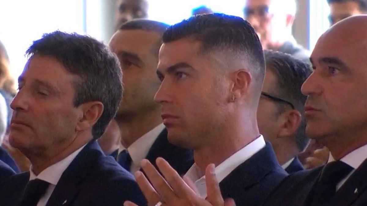 تأثر كبير.. رد فعل كريستيانو رونالدو لحظة تكريم ديوغو جوتا (فيديو)