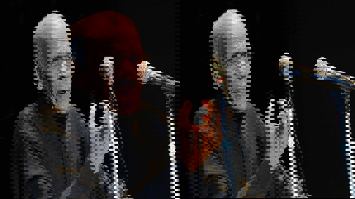 في ذكرى ميلاده.. هل قدم الشاعر أحمد فؤاد نجم نموذجًا سيئًا للأبوة؟ 