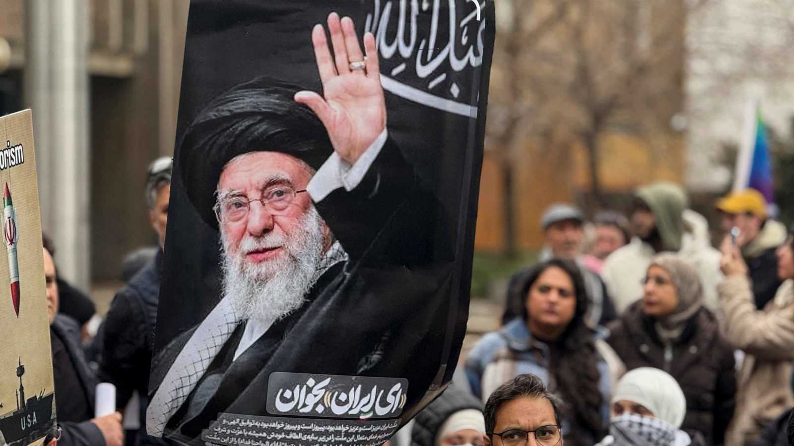 الحلول الدبلوماسية "معطلة".. هل أخطأت واشنطن باغتيال خامنئي؟ 