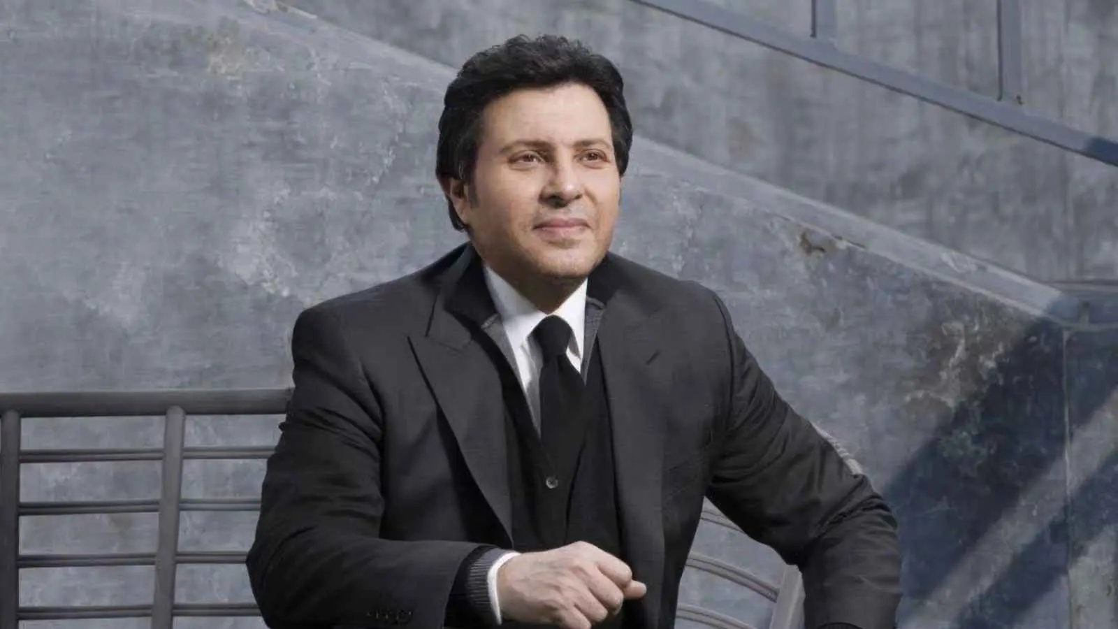 حكم قضائي لصالح هاني شاكر ضد متعهد حفلات شهير‎