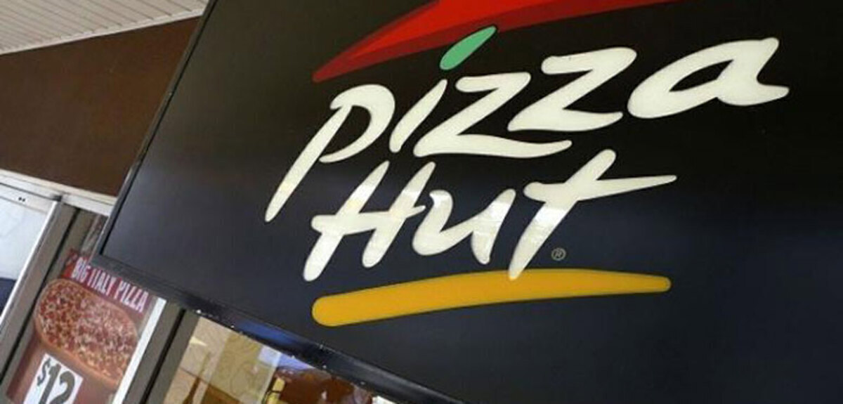 "بيتزا هت" تعتذر عن إعلان إسرائيلي يسخر من الأسرى الفلسطينيين