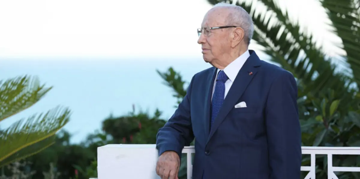 الرئاسة التونسية توضح حقيقة "إشاعات" وفاة السبسي