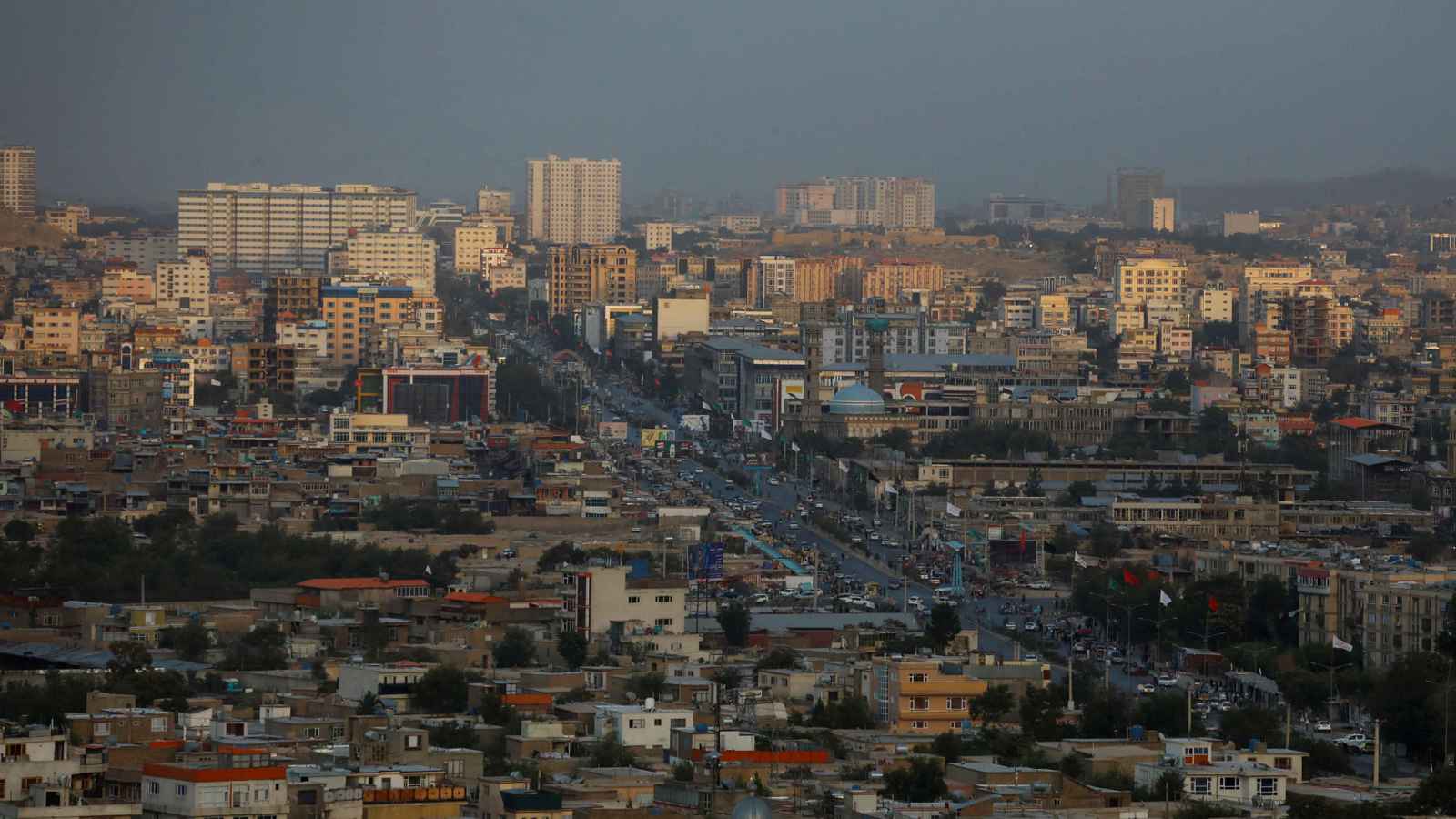 عودة خدمات الهواتف المحمولة والإنترنت إلى أفغانستان