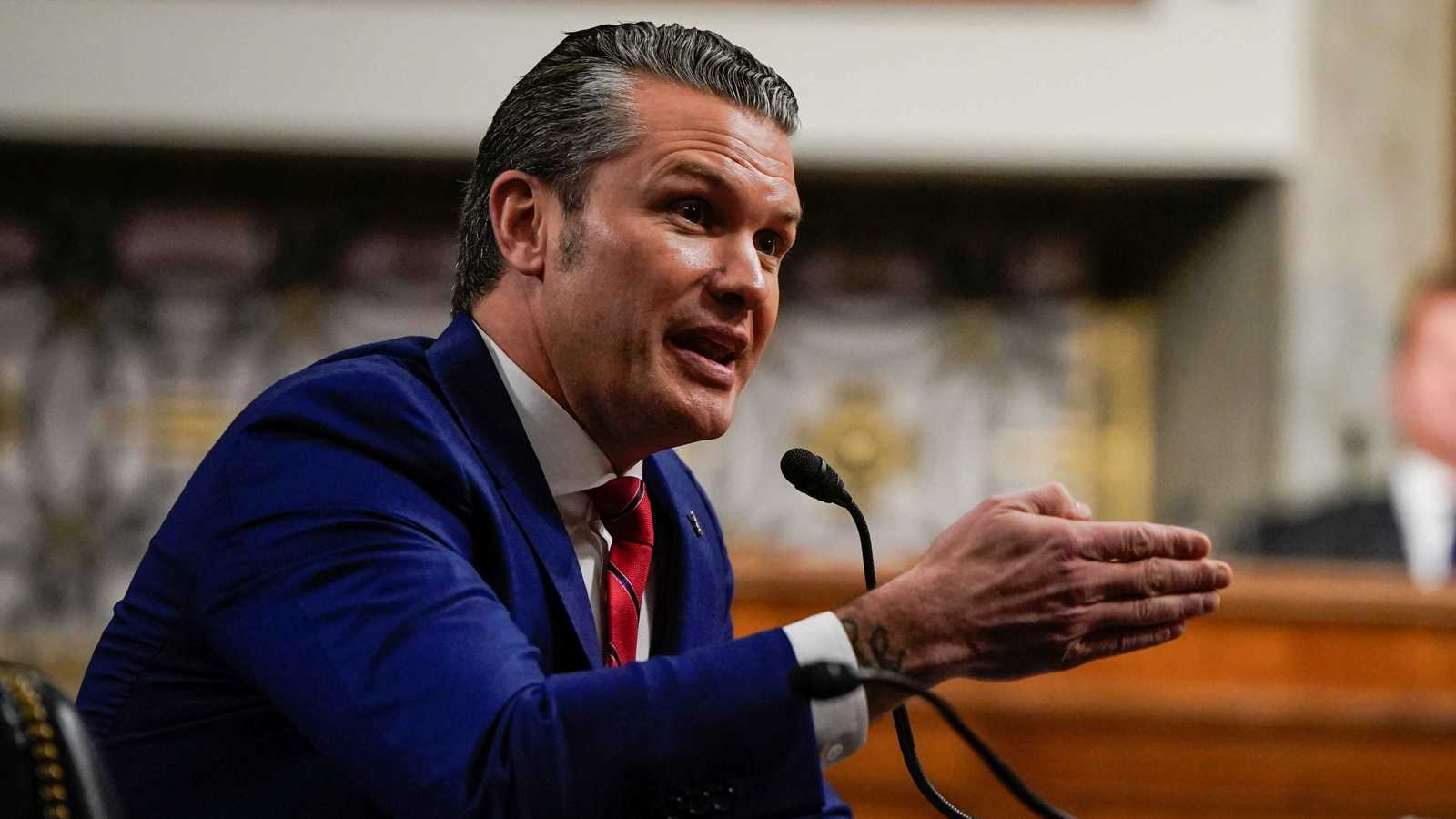 واشنطن تستهدف سفينتي تهريب مخدرات في المحيط الهادئ (فيديو)