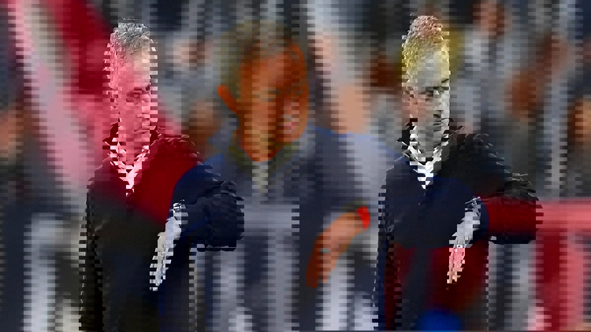 أسهم مانشستر يونايتد ترتفع بعد رحيل المدرب مورينيو عن النادي