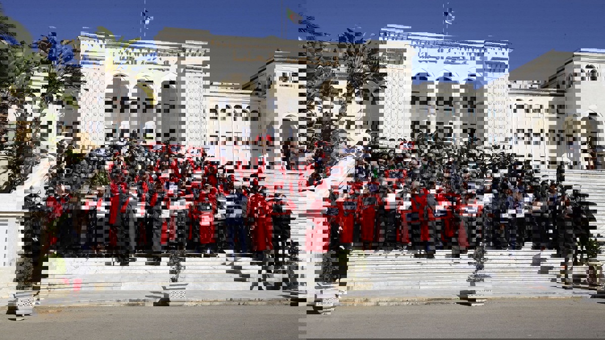 الحكومة الجزائرية تفتح تحقيقًا في حادثة اشتباك القضاة مع قوات الأمن