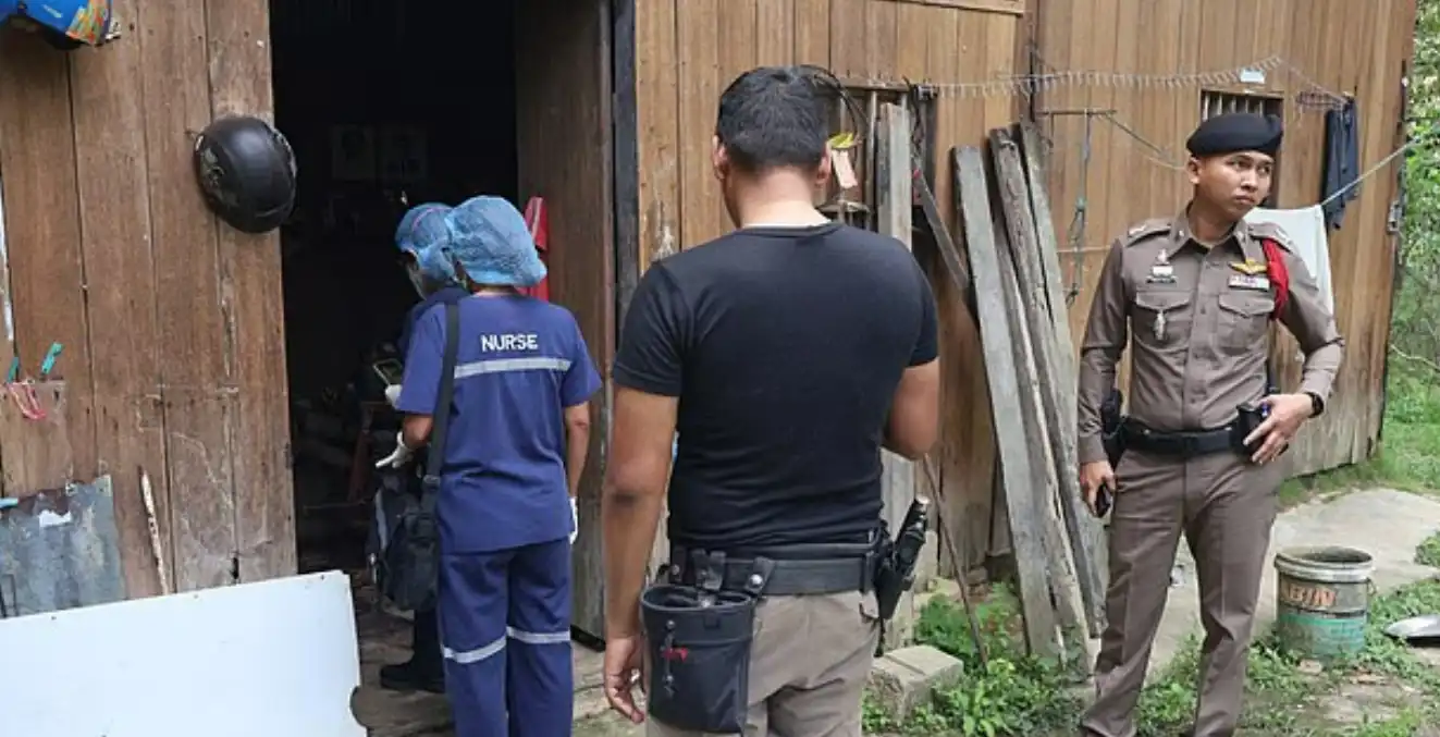 الشرطة في منزل الضحية