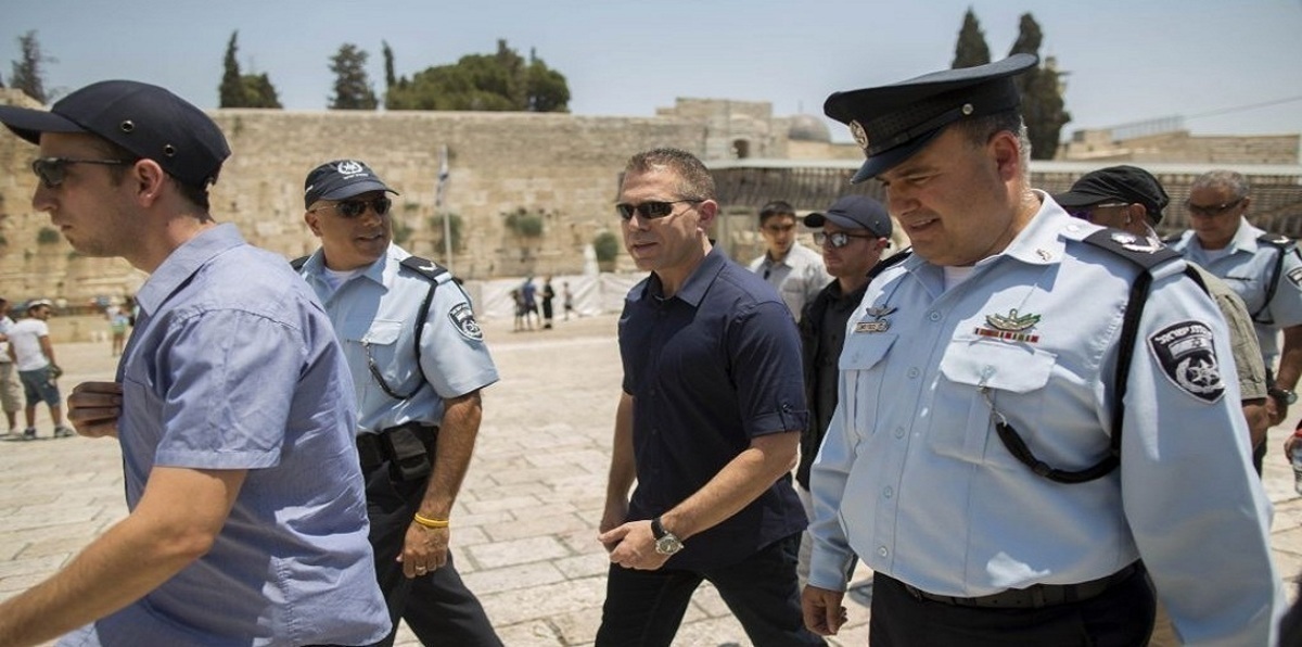 وزير إسرائيلي: إسرائيل هي صاحبة السيادة في المسجد الأقصى
