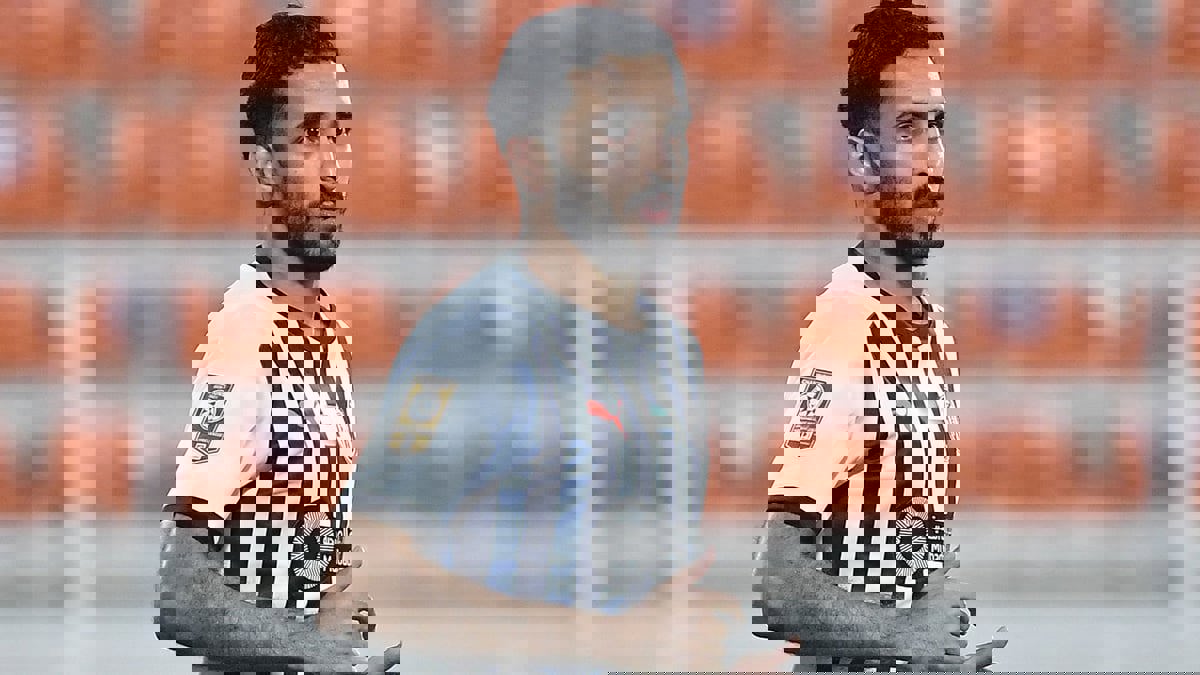 علي مبخوت يعادل رقم الأسطورة فهد خميس بهدفه في مباراة الجزيرة وعجمان (فيديو)