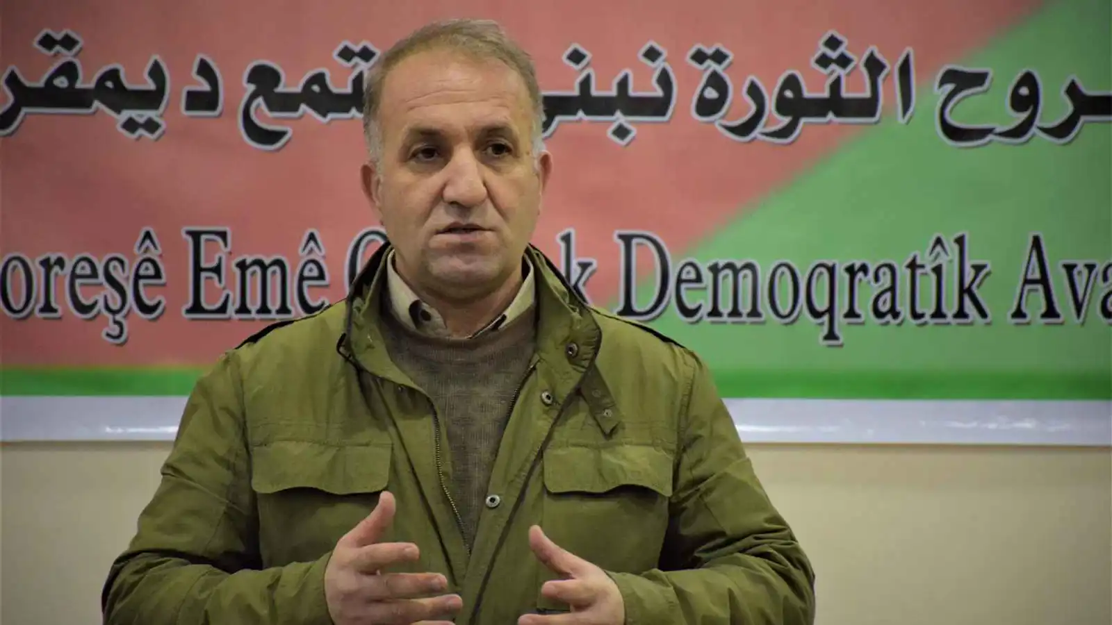 مسؤول كردي يدعو دمشق لمراجعة طريقة تعاملها مع المكونات السورية