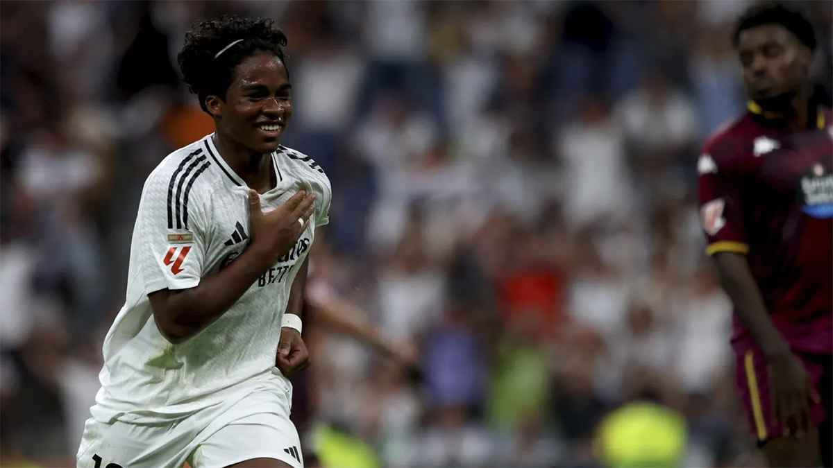 الرصاصة.. احتفالية جديدة من إندريك نجم ريال مدريد (فيديو)