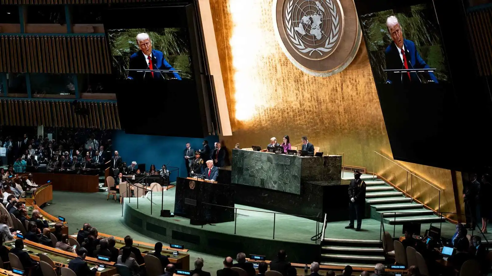 "يتناقض مع سياساته العدوانية".. إيران تنتقد خطاب ترامب في الأمم المتحدة