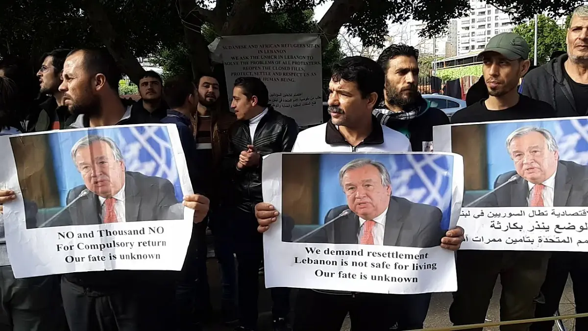 لاجئون سوريون في لبنان: نريد الحليب لأطفالنا (فيديو)