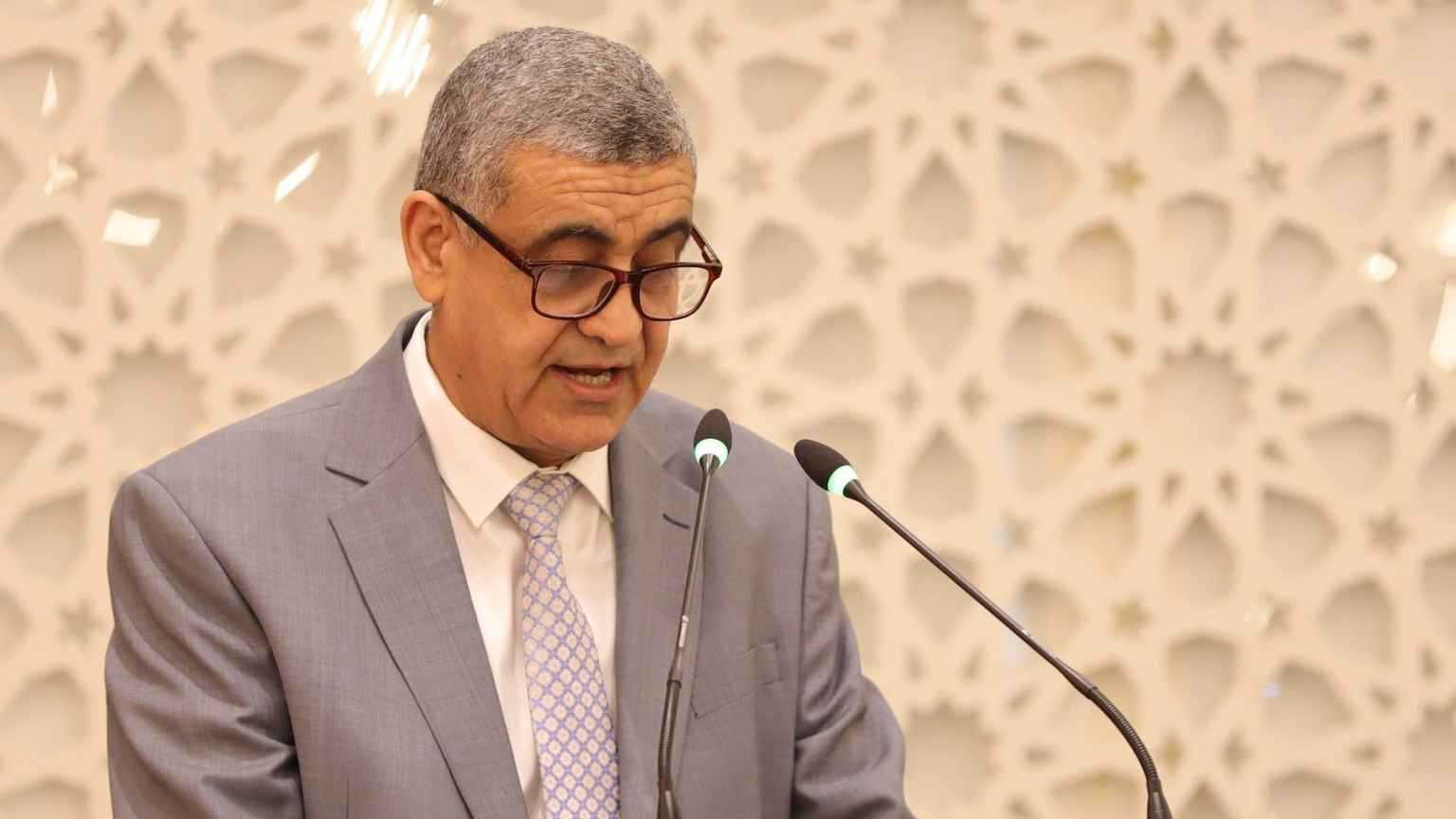 رئيس الإفريقي التونسي يلوّح بالاستقالة بعد هجوم لاذع من المشجعين