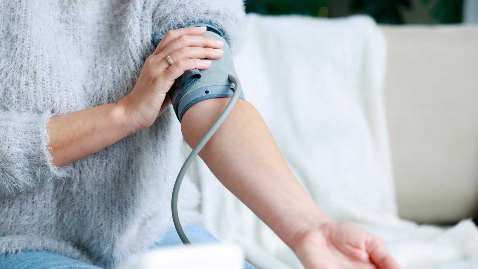 عادة بسيطة قد تساعد على خفض ضغط الدم