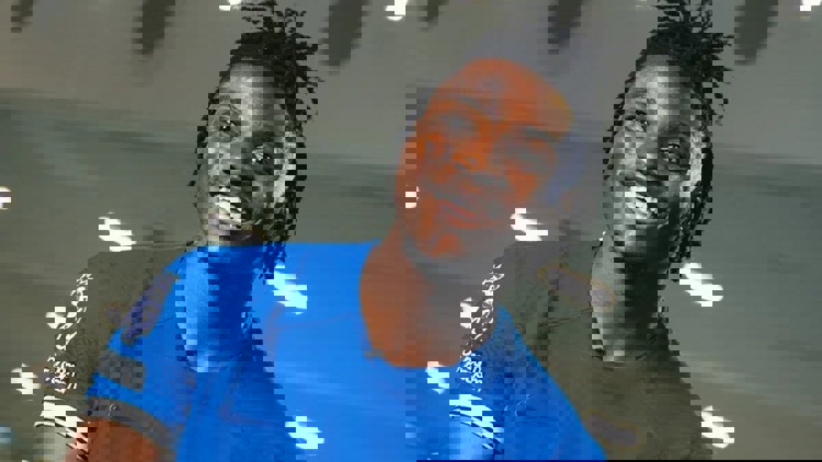 رسميا.. تشيلسي يتعاقد مع روميو لافيا (صور)