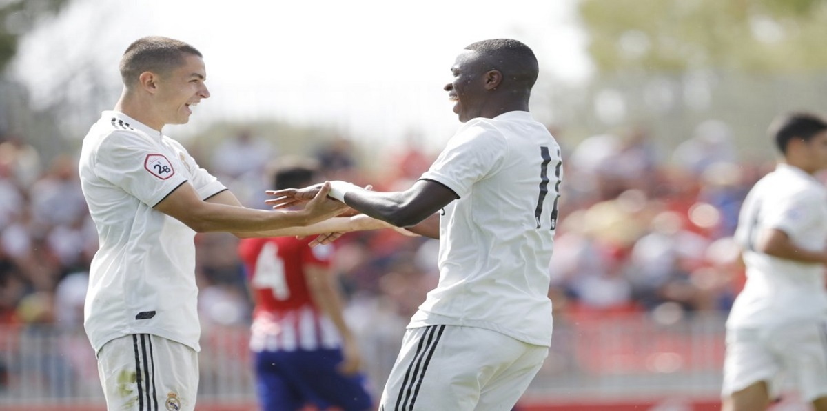 فينيسيوس جونيور يذهل جمهور ريال مدريد بثنائية في رديف أتلتيكو مدريد (فيديو)