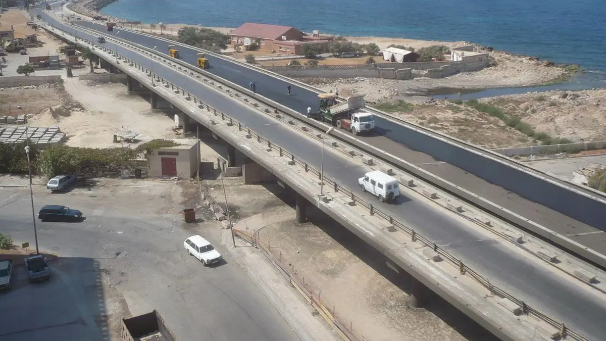 موقع ليبي: تأجيل اجتماع لجنة "5 + 5" في ظل تعطل فتح الطريق الساحلي