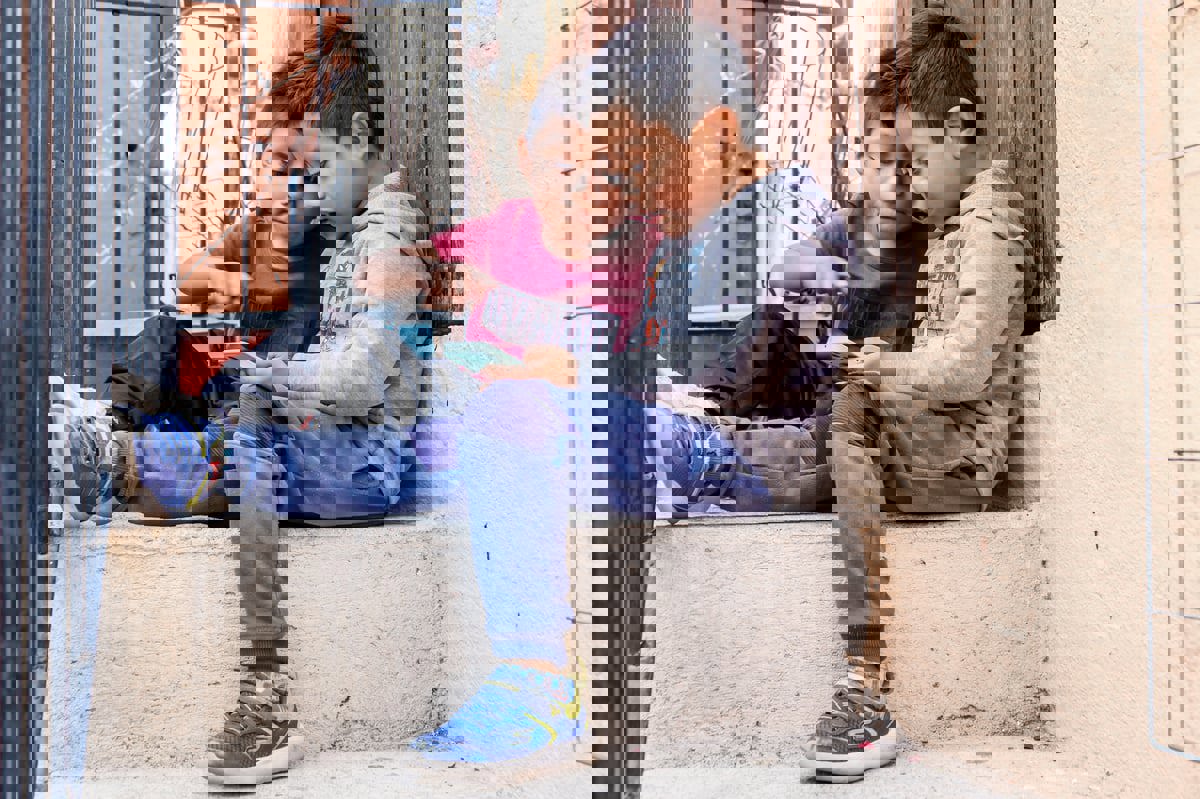 مخاطر "لا تحصى" لمواقع التواصل على الأطفال.. وهذه طرق الحماية