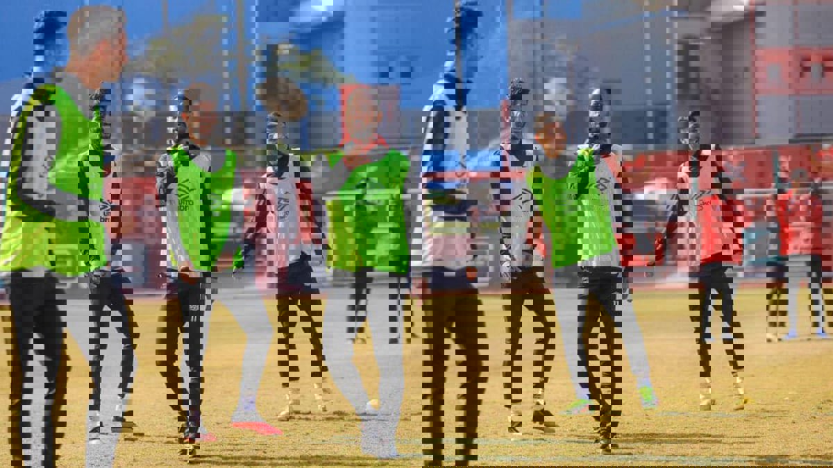 مشادة عنيفة بين وليد سليمان وياسر إبراهيم في مران الأهلي المصري