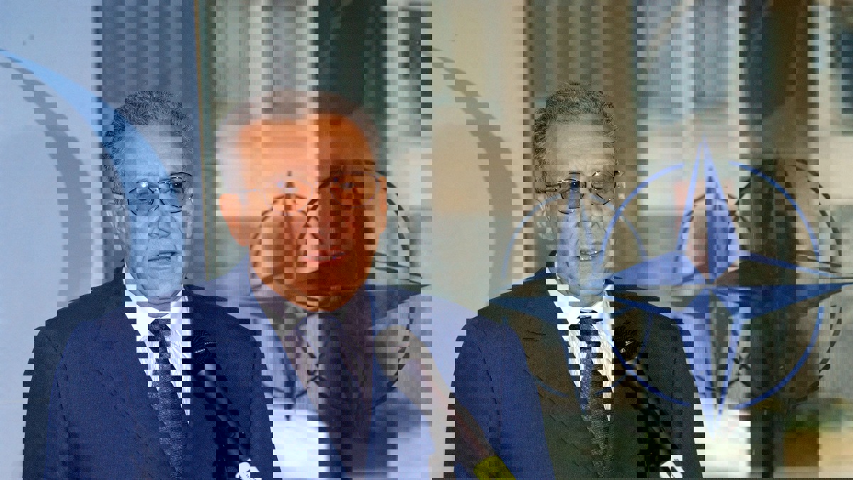 توقعات بإشراف الأخضر الإبراهيمي على "الندوة الوطنية" في الجزائر