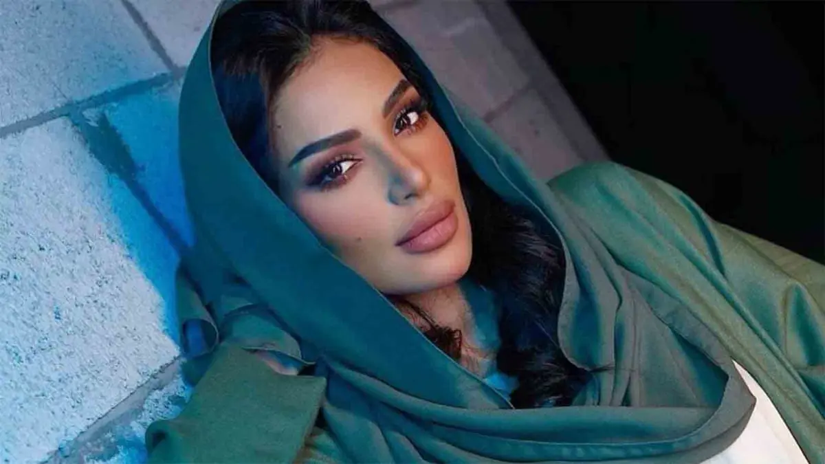 فاطمة الأنصاري تثير الجدل بـ"تغريدة غامضة"