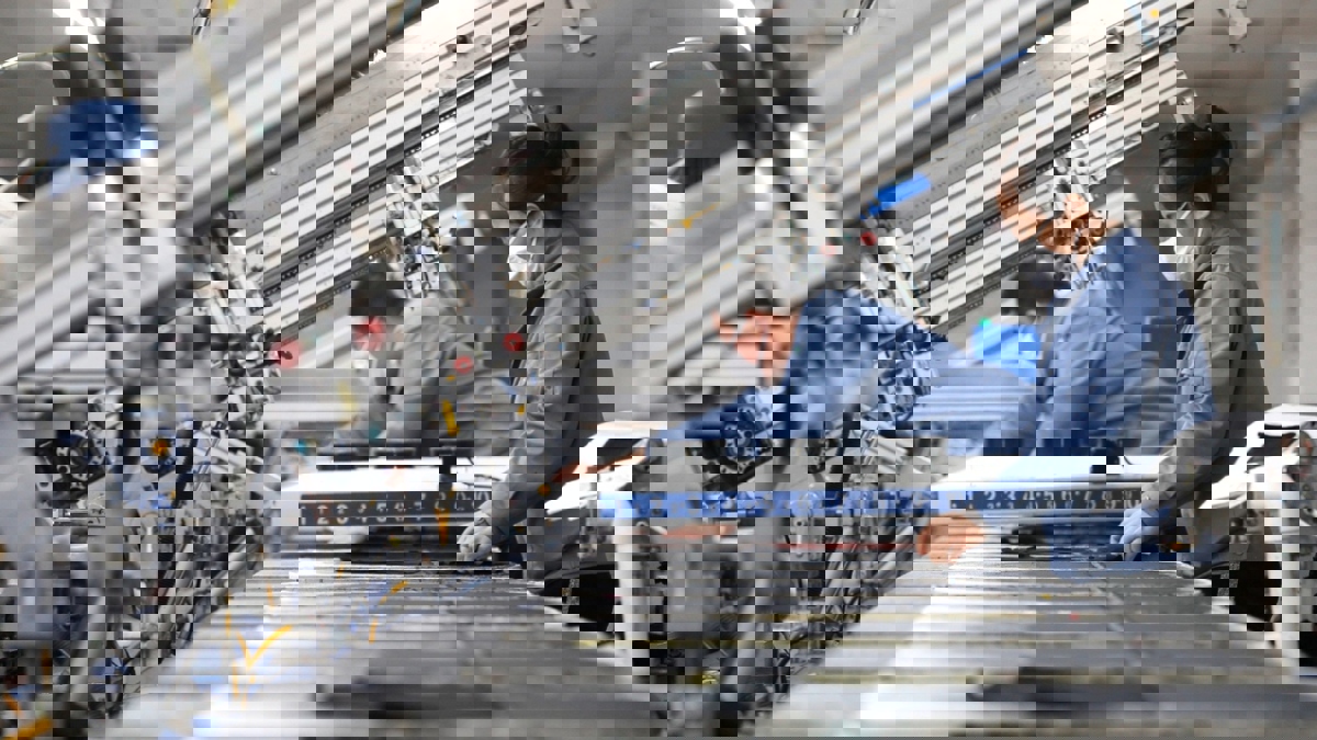 انتعاش مفاجئ في الصناعة الصينية لكن خطر كورونا مستمر