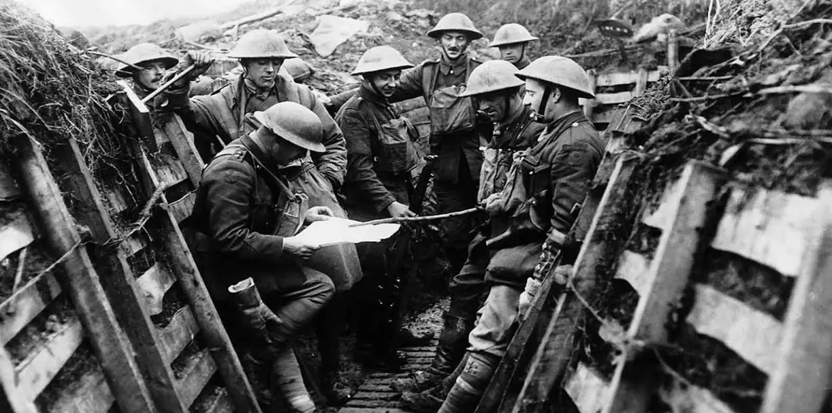 أبقار مطلية وكلاب تقفز بالمظلات... حيل استخدمتها بريطانيا لخداع النازيين (صور)