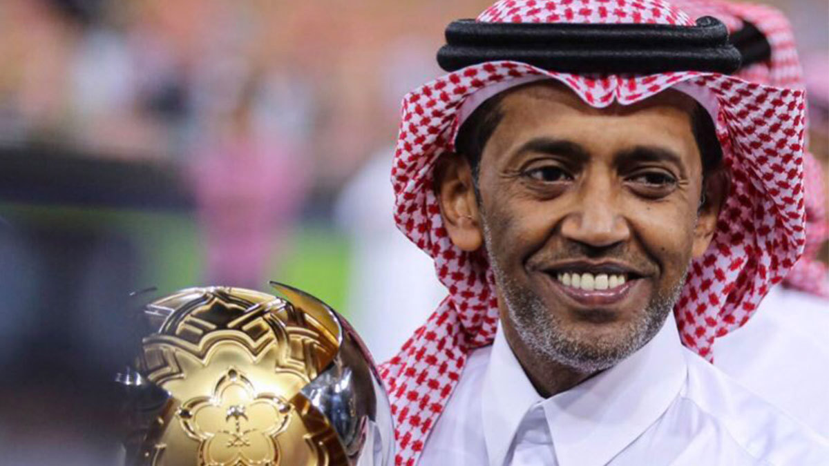عضو الشرف الذهبي بنادي النصر السعودي يتكفل بعلاج لاعب الهلال عبدالله عطيف