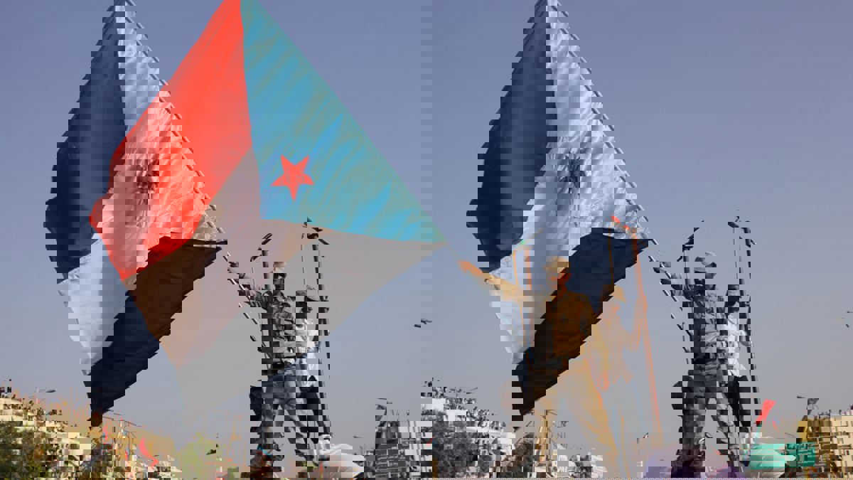 اتهامات لقناة الجزيرة بمحاولة الوقيعة بين "جنوبيي اليمن" انتقامًا لحزب الإصلاح