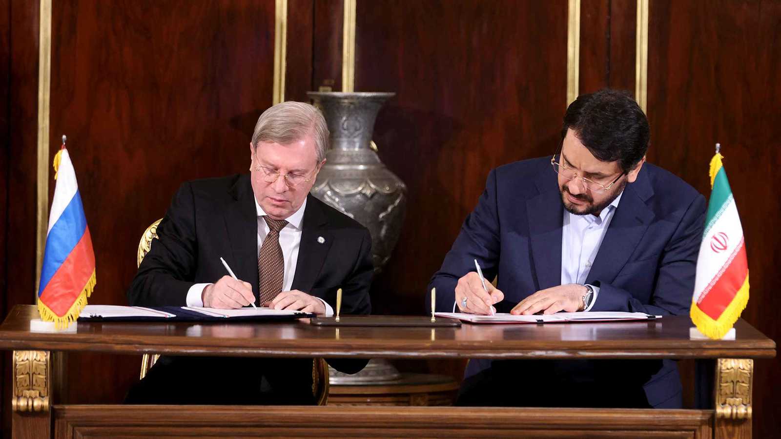 عبر "السكك والممرات".. واشنطن وموسكو تتصارعان على "قلب القوقاز"