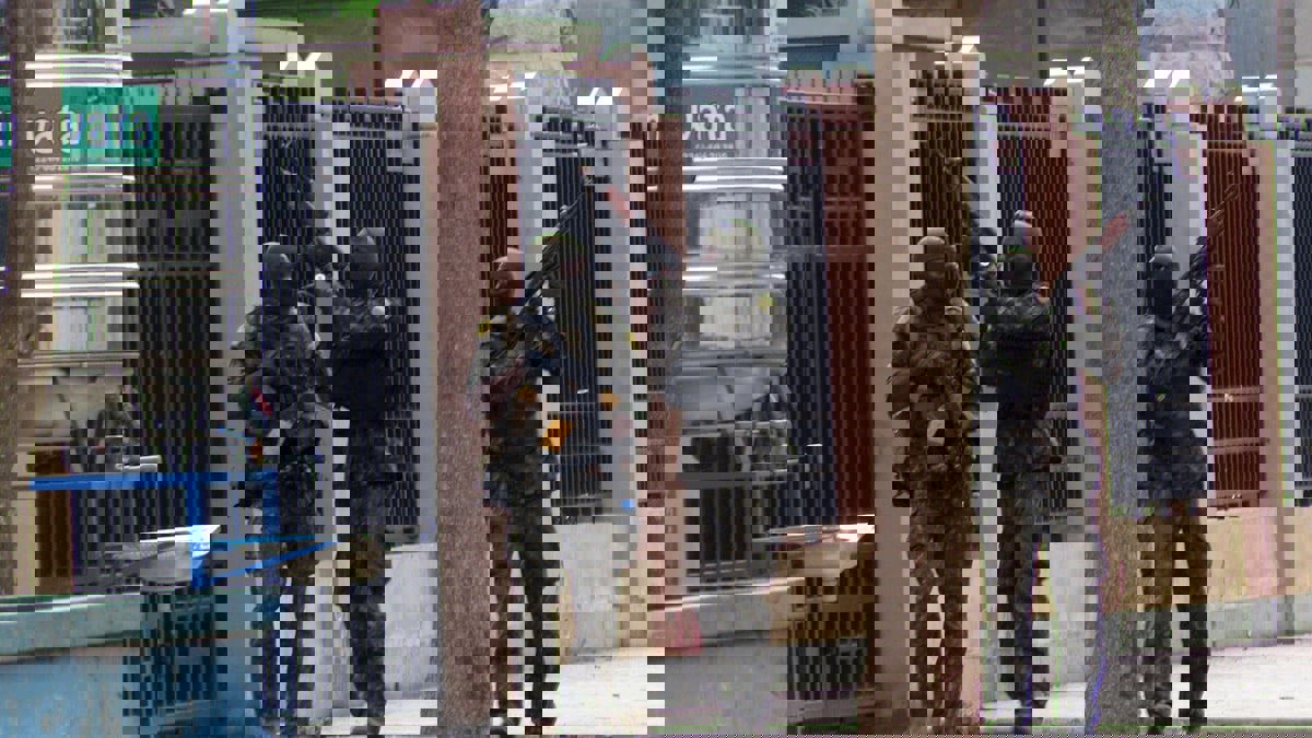 قادة‭ ‬انقلاب غينيا يستدعون الوزراء للاجتماع.. ويتوعدون: عدم الحضور يعتبر تمردا