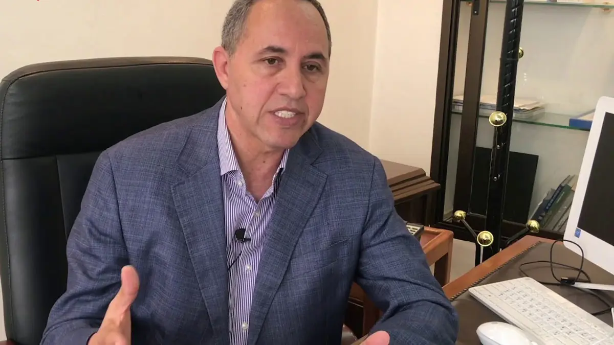 عشية الاقتراع.. حزب بوتفليقة يدعم ميهوبي للفوز بالرئاسة