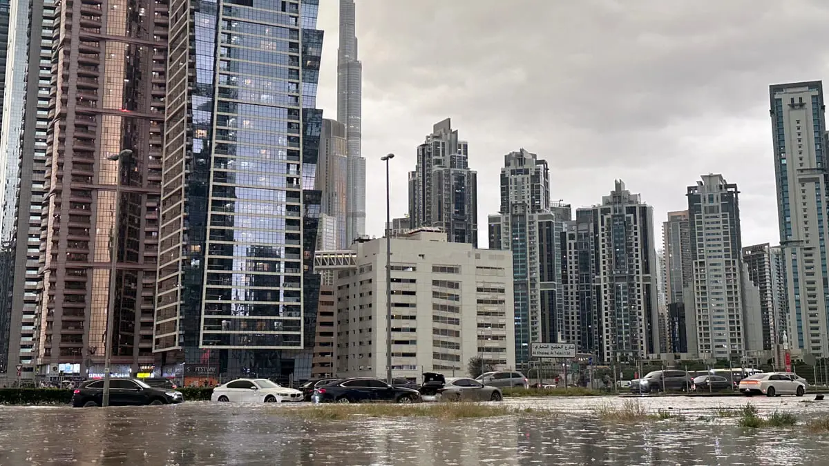 إثر "منخفض المطير".. الإمارات تسجل أعلى كمية أمطار منذ 75 عامًا 