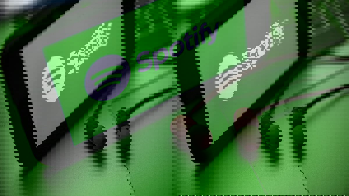 "سبوتيفاي" تستخدم الذكاء الاصطناعي في توصيات البودكاست والكتب الصوتية
