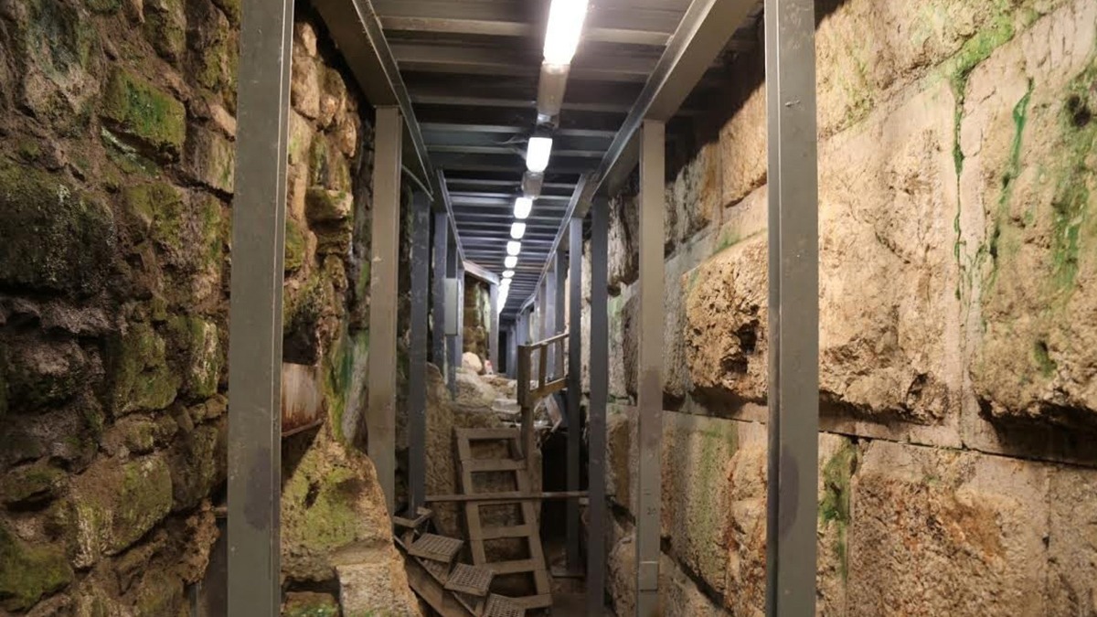 الخارجية الفلسطينية تحذر من حفريات إسرائيلية "مجهولة" تحت "الأقصى"