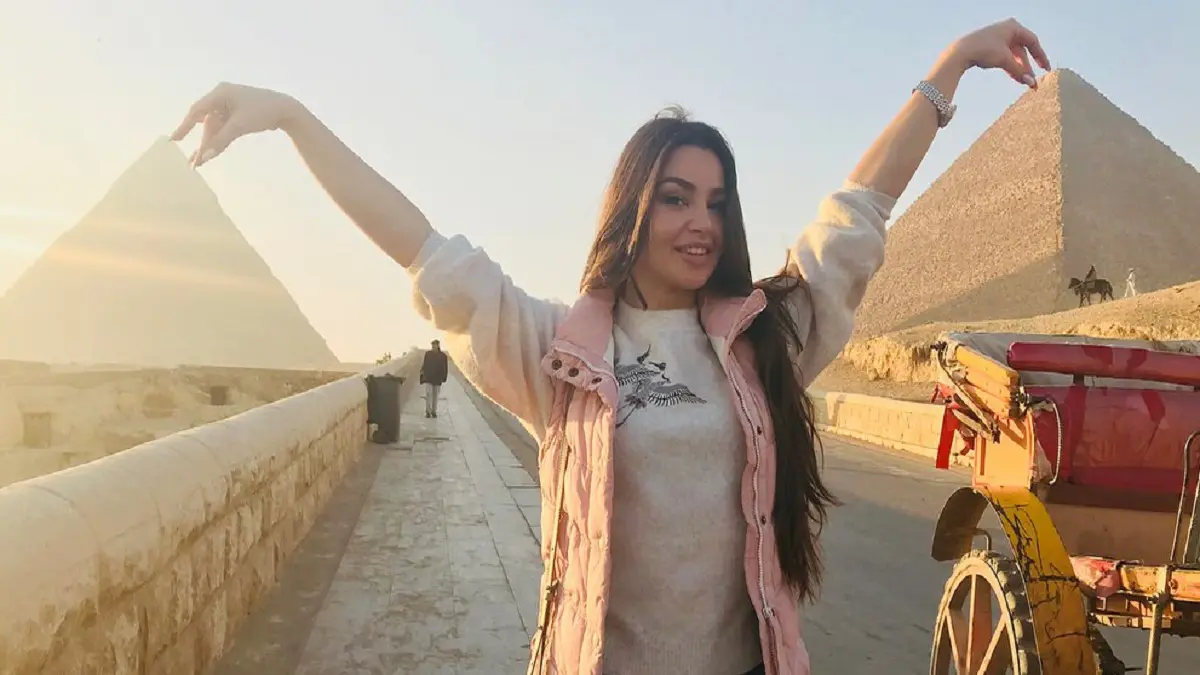 ظهور أحمد سعد مع الراقصة جوهرة بعد انفصاله عن سمية الخشاب 