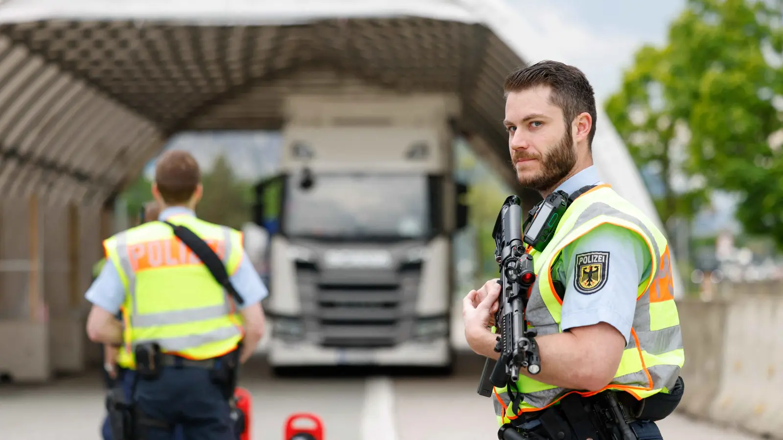 ألمانيا تستنفر.. تمشيط أمني واسع تحسباً لـ "هجوم كبير"