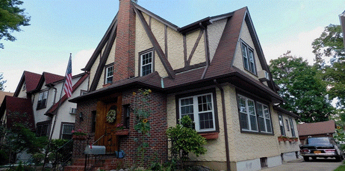 بهذا المبلغ بيع منزل طفولة ترامب