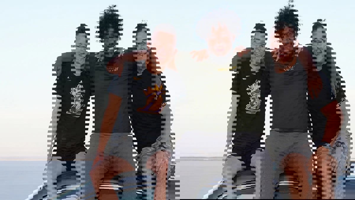 3 شبان يحطمون الرقم القياسي لأسرع رحلة حول أمريكا