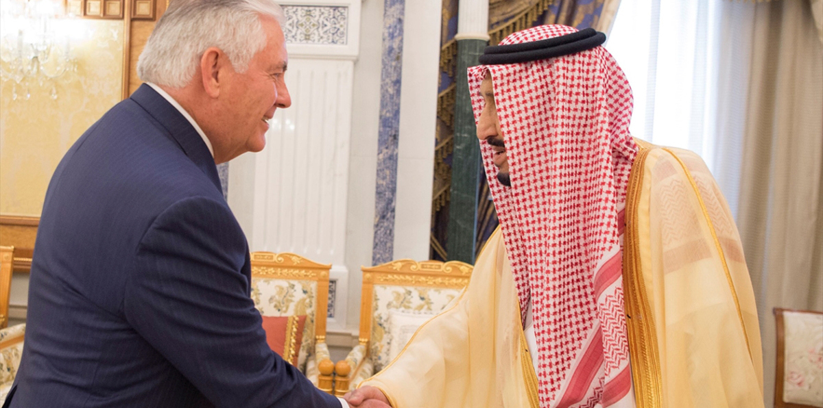 الملك سلمان يستقبل تيلرسون في الرياض (صور)