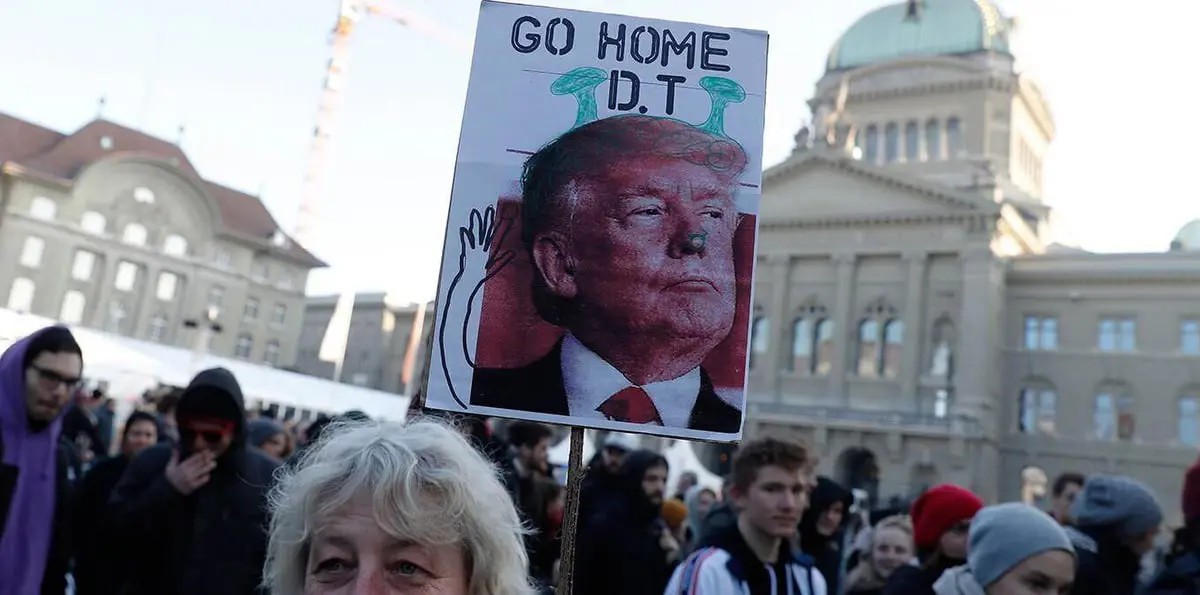 ترامب يذهب بسياسة "أمريكا أولًا" إلى "دعاة العولمة" في دافوس