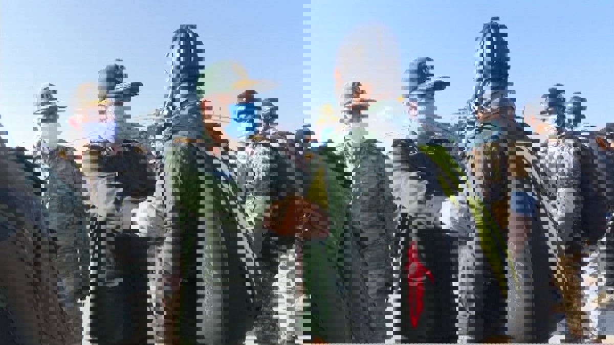 قائد عسكري إيراني يطلق تهديدات من جزيرة "أبو موسى" الإماراتية المحتلة